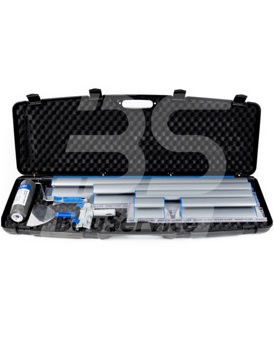 Un juego de espátulas mecánicas en un estuche Kubala. foto